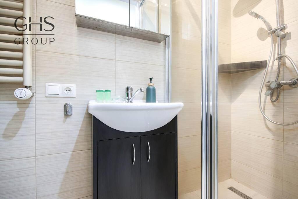 Klimatyczny Apartament Blisko Kazimierza - Krakow Apartment Bagian luar foto